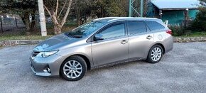 Toyota AURIS Touring Sport