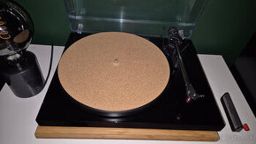 Pro-Ject Debut Carbon DC - 1