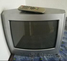 Televizor s uhloprieckou 35"