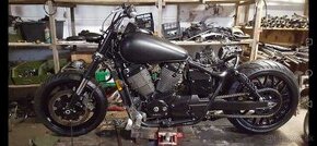 Honda VT750DC Black Widov custom prestavba