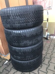 Zimne pneu Yokohama BluEarth W. 295/40R21 111V