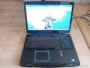 predám 17" notebook Dell Alienware M17x