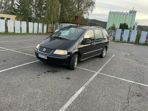 Volkswagen Sharan - 1