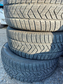 Zimne pneu 235/60 R17 pre SUV