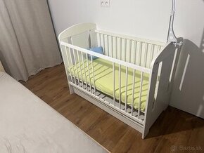 Detská postieľka s matracom - značka NEW BABY