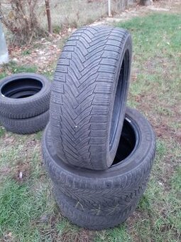 225/50r17 98V    Michelin  zimne