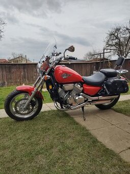 Honda VF 750 C Magna - 1