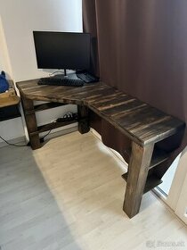 ručne robený drevený stôl - 1