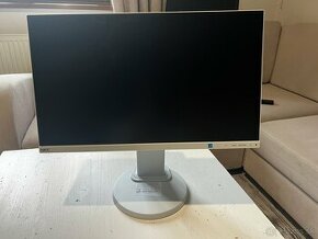 PREDAM UPLNE NOVY MONITOR NEC