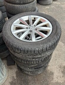 Predám letnú sadu VW 17” a Letne Pneu 235/55 r17