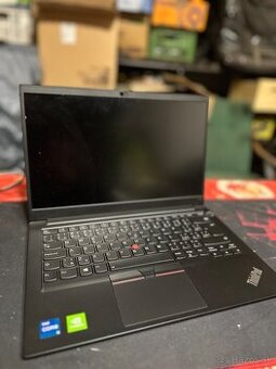 Predám na diely Lenovo ThinkPad E14 gen 2