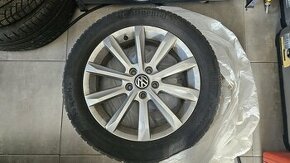 215/55 R17 ORIGINAL VW OBUTÉ DISKY + PNEU ZIMNÉ