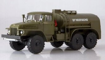 Ural-375D  1:43 cisterna