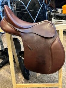 Sedlo bates saddles model caprelli