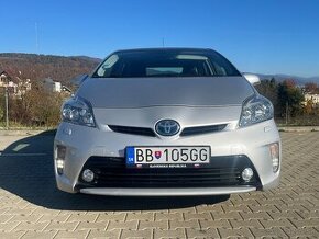 Toyota Prius 1.8 CVT hybrid PREMIUM