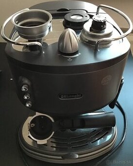 Kávovar DeLonghi EC300M - výborný stav