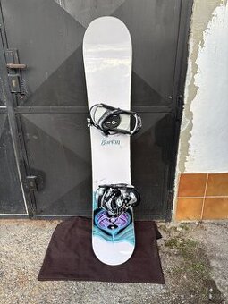 Snowboard Burton Custom s viazaním