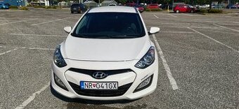 Hyundai I30 CW 1.6,88kw,benzín,Navigácia,kamera - 1