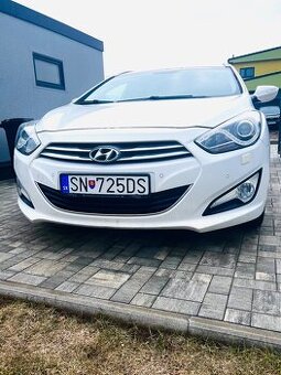 Hyundai i 40