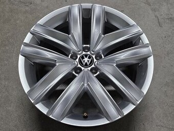 19" VW Touareg 3