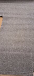 Hnedý koberec 3m