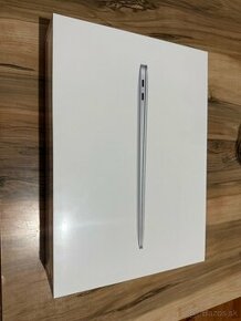 Predám MacBook Air 2020 M1 256GB Silver Nový zabalený - 1