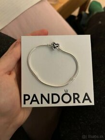 Pandora so srdcovou sponou 18cm