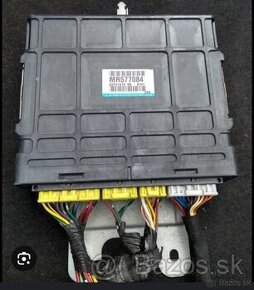 Riadiaca jednotka motora ECU Mitsubishi L200