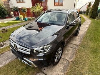 MERCEDES GLC 300E 4MATIC Plug-In Hybrid Benzin/Elektro, 235K