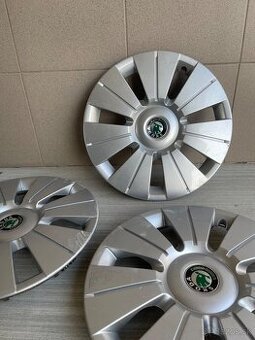 Puklice,kryty kolies Škoda Fabiu r14"