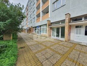 Prievidza, prenájom obchodný priestor, 70 m2, NOVO ZREKONŠTR - 1