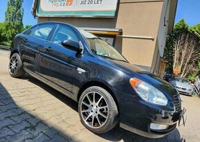 Hyundai Accent 1.5-CENTRÁL-1.MAJITEL-KLIMA1