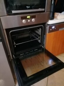 Vstavaná teplovzdušná rúra WHIRLPOOL nerez--70€