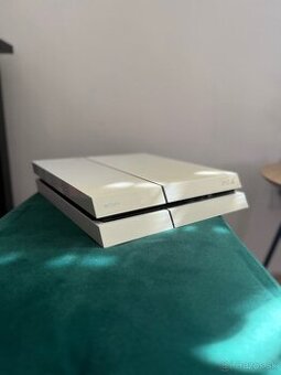 PS4 500GB White