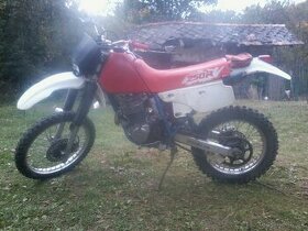 Honda xr 250r - 1