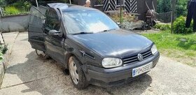 Volkswagen Golf 4  1.4i  rok 2003