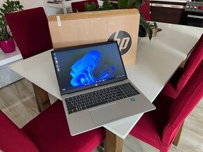 HP/15.6" Notebook/4GB RAM DDR5/NVMe 128GB SSD/Intel HD Graf