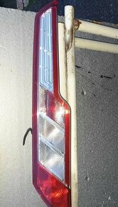 lave zadne svetlo original Ford Tourneo Custom