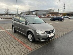 Volkswagen Touran 2.0 TDi 103kw 6 rychl 1.maj v ČR