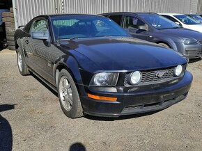Ford Mustang 4.6 GT V8 na nd
