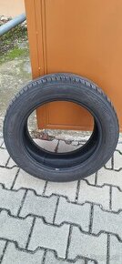 205/55 R16 Yokohama BluEarth-GT