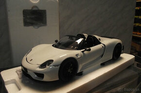 1:18 Porsche 918