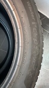 Zimné pneumatiky 235/55 R19