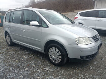 Volkswagen Touran, 1.9 TDi,7 míst,klima