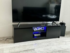 LED skriňa pod TV