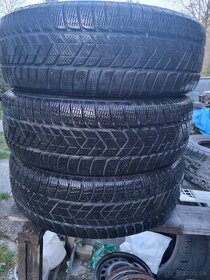 215/55/17 zimne 3ks Pirelli Scorpion ,lacno. - 1