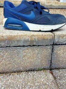 Tmavomodré tenisky Airmax velkosť 36,5