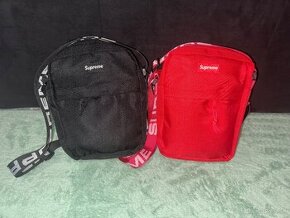 Supreme Shoulder Bag Cez Rameno Taška