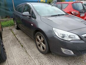 Opel Astra J