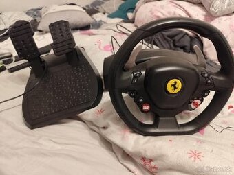 volant na pc-ps4-5 thrustmaster ferrari